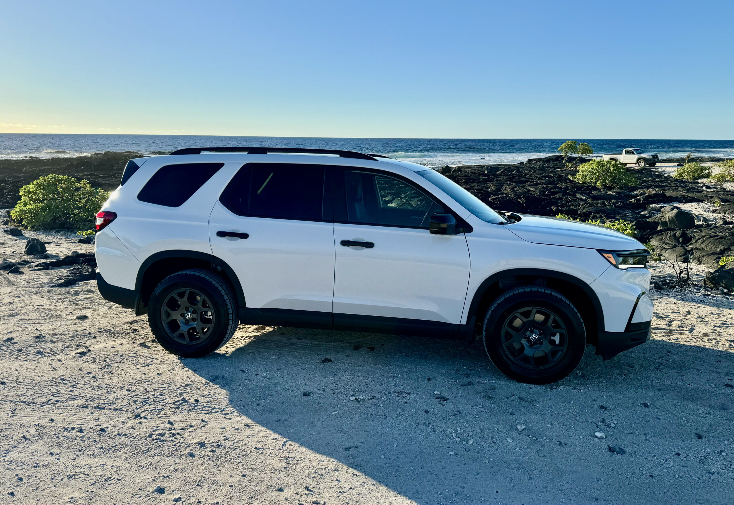 Honda Pilot Trailsport (White) ZLX650